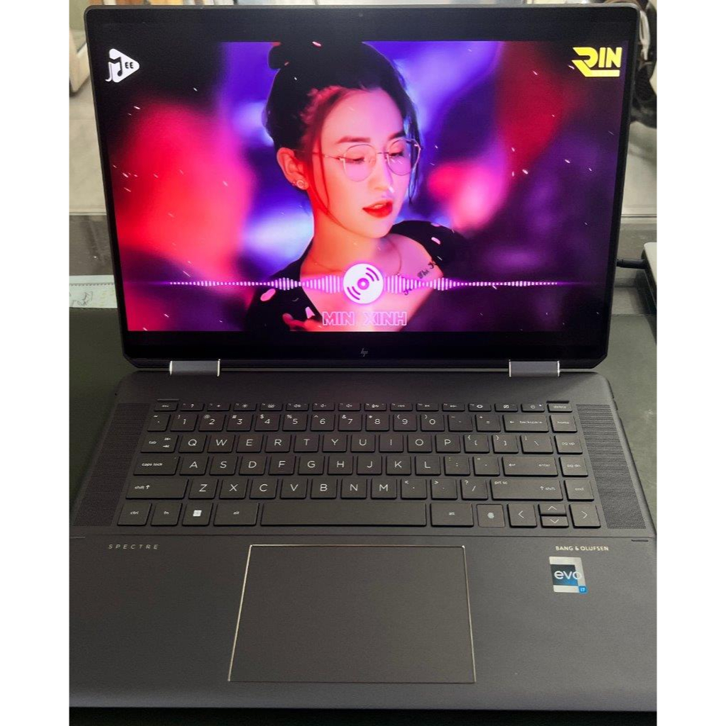 Laptop Hp Spectre X360 2-1 16t-f100