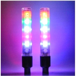 Đèn Van xe 5 bóng Led nháy 7 màu ,phát sáng khi chạy lắp được mọi loại xe Đèn Led 5 Bóng Gắn Van Bánh Xe Đạp / Xe Máy /