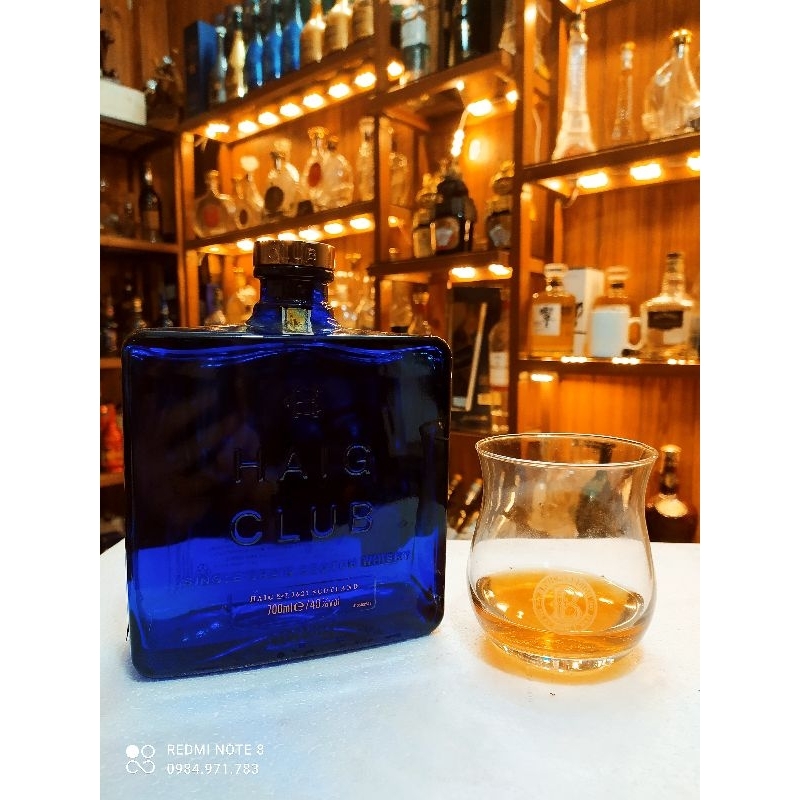 Vỏ chai rượu ngoại HAIG CLUB, thủy tinh xanh