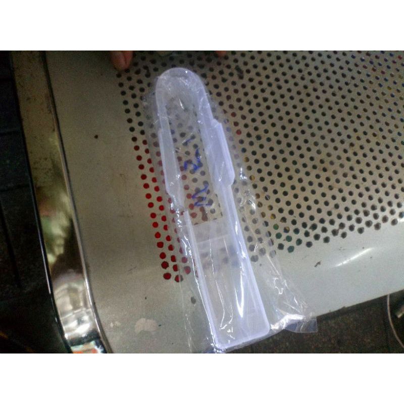 Miếng nhựa đỡ sên xe dream wave