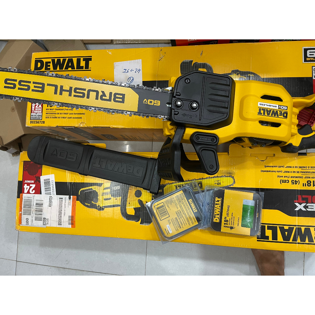 Cưa xích dewalt dccs672 new USA