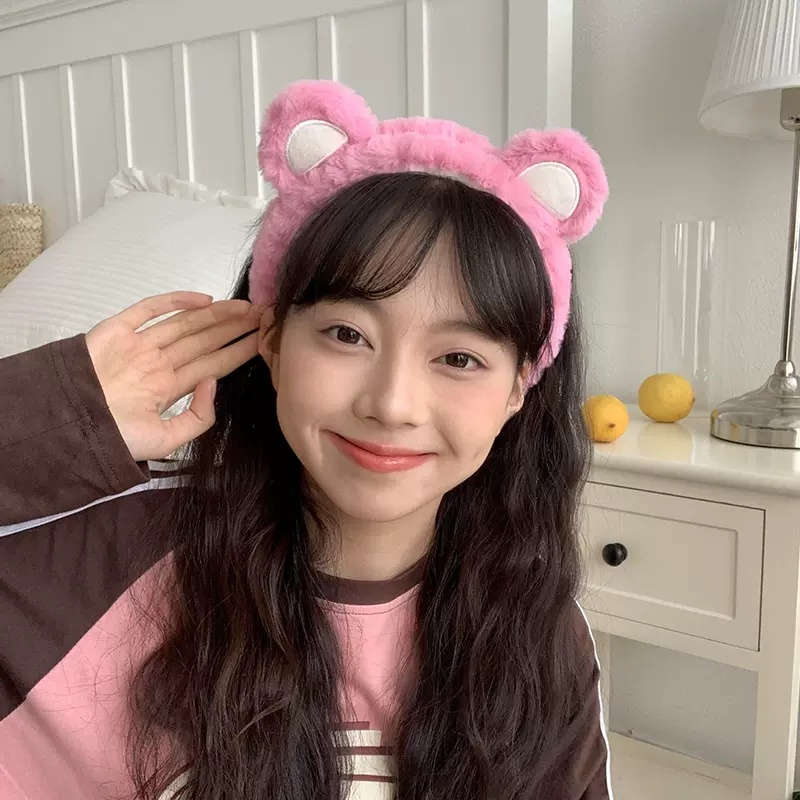 Băng đô tóc hình gấu dâu lông nhung ôm đầu, bờm cài rửa mặt cute cho mẹ và bé tai gấu hồng