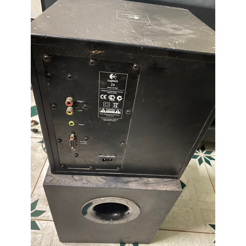 Sub logitech Z4