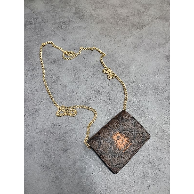 Túi đeo chéo dây xích Coach monogram mini nhỏ xinh hình gấu