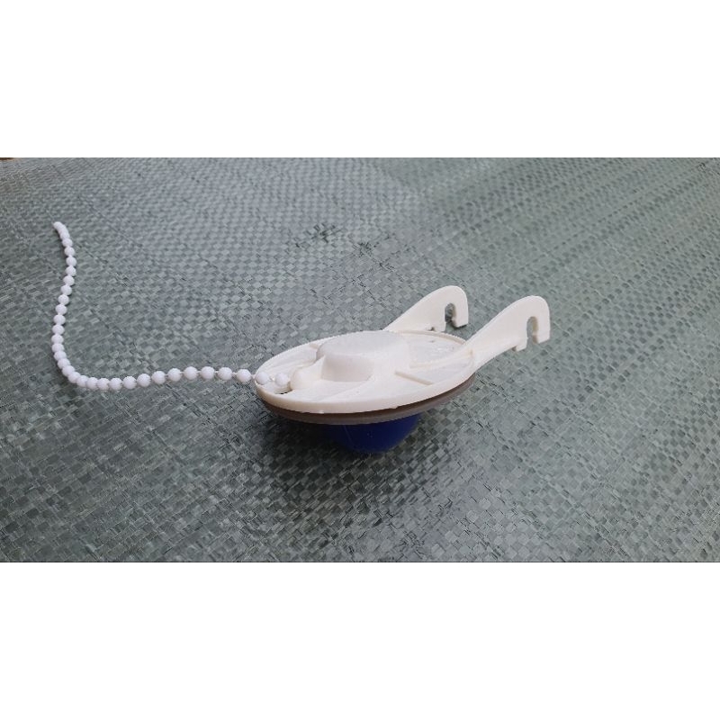 Con cóc lắp vào cột xả bồn cầu loại nhấn, gạt