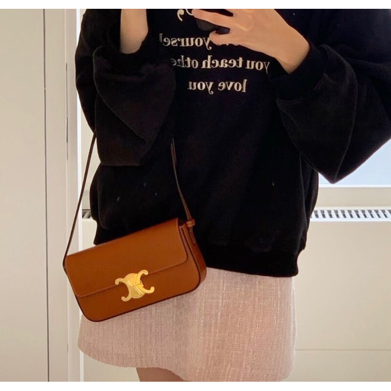 Túi khoá vàng chữ C fullbox