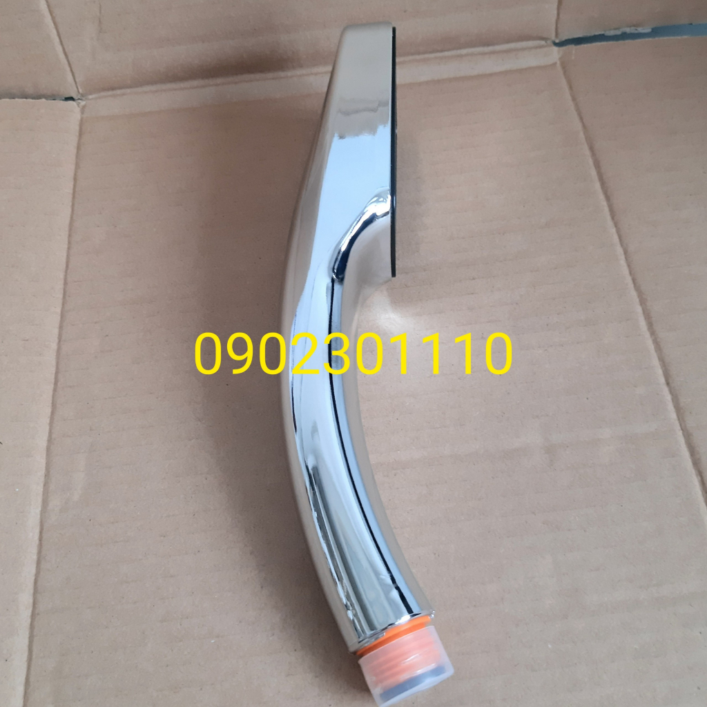 Tay sen tắm tăng áp nước mạnh, tay sen mạ crom sáng bóng, viền mặt đen, chất liệu nhựa