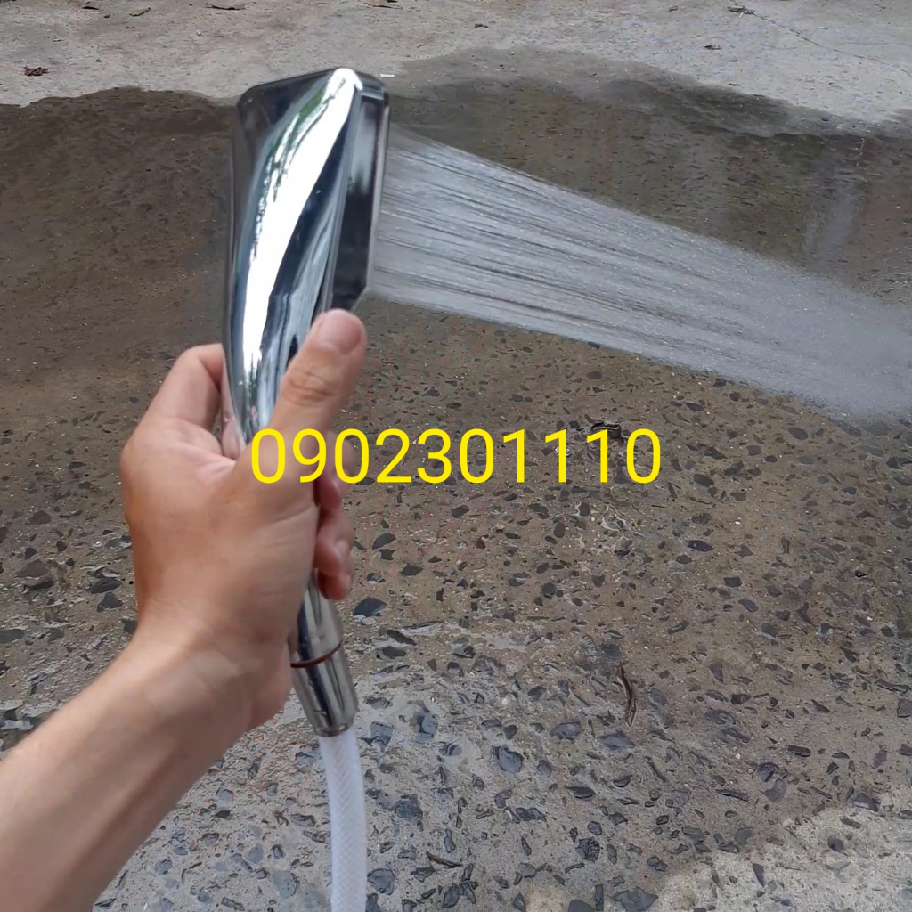 Tay sen tắm tăng áp nước mạnh, tay sen mạ crom sáng bóng, viền mặt đen, chất liệu nhựa