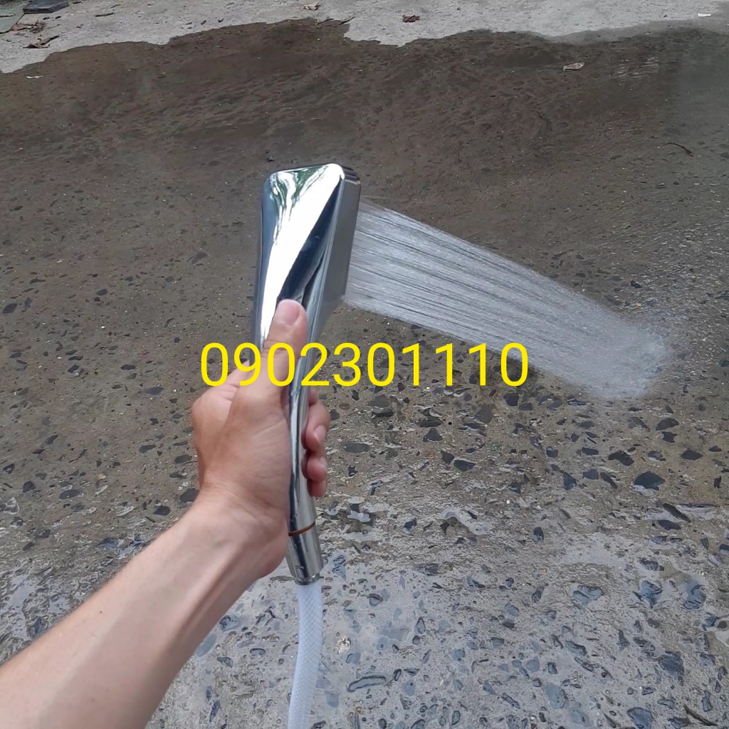 Tay sen tắm tăng áp nước mạnh, tay sen mạ crom sáng bóng, viền mặt đen, chất liệu nhựa