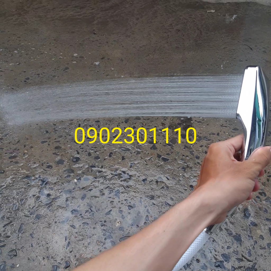 Tay sen tắm tăng áp nước mạnh, tay sen mạ crom sáng bóng, viền mặt đen, chất liệu nhựa