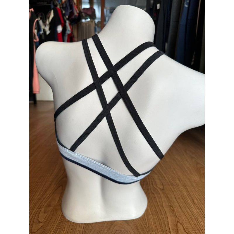 Bra adi….das xuất khâu