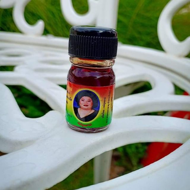 12 CHAI DẦU BÀ MẬP THÁI LAN