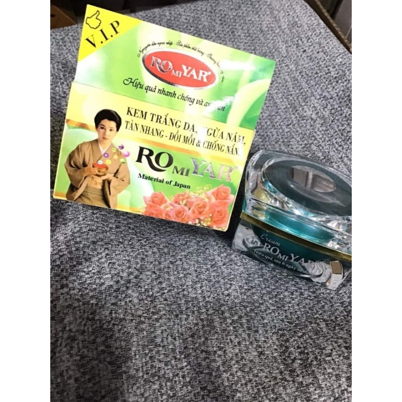 Kem Mụn Nám Dưỡng Trắng Da Chống Nắng Bảo Vệ Da ROMIYAR Vip