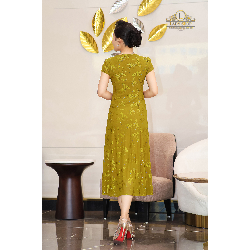 Đầm ren hoa mai cổ đá Ladyshop thời trang trung niên cao cấp T130