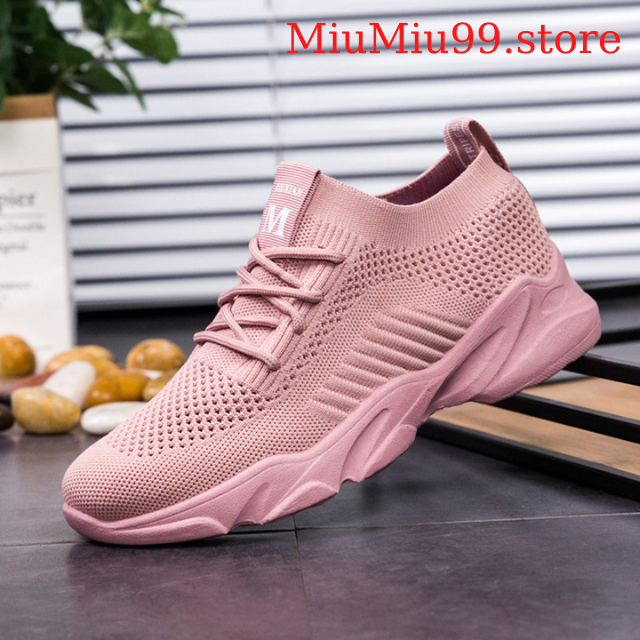 Dép sandal nữ quai chéo kẻ caro đế bằng mới 2023 phong cách trẻ trung năng động cá tính.MiuMiu99.store