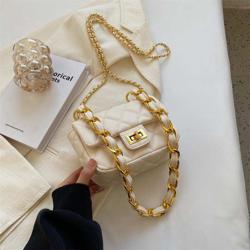 9589# Túi Classsic Vân Trám Khoá Xoay