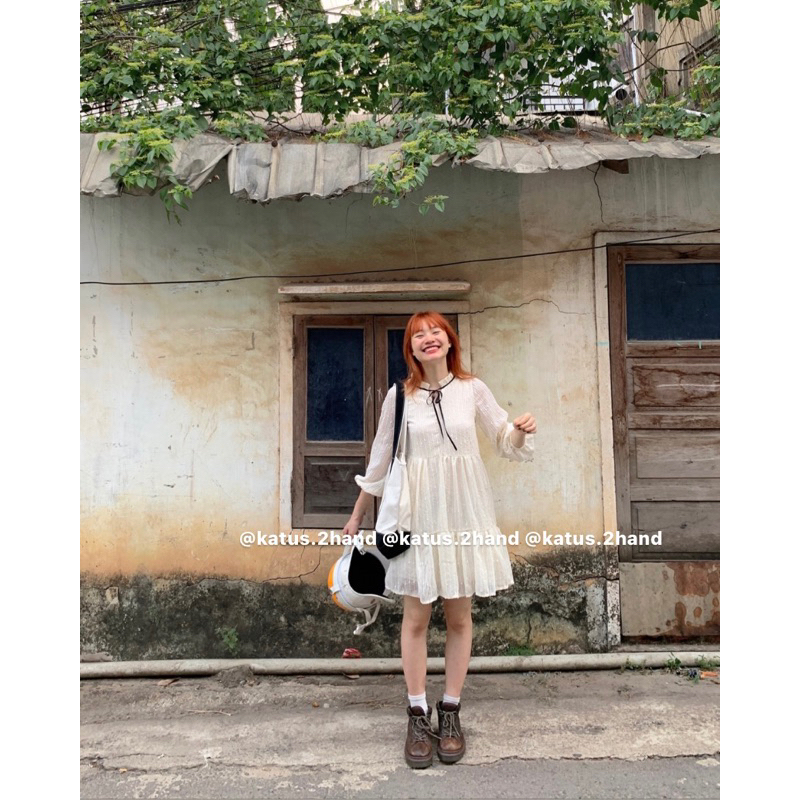 Váy babydoll voan hạt bông nơ cổ  Đầm xòe tay bồng đính hạt màu be ullazng