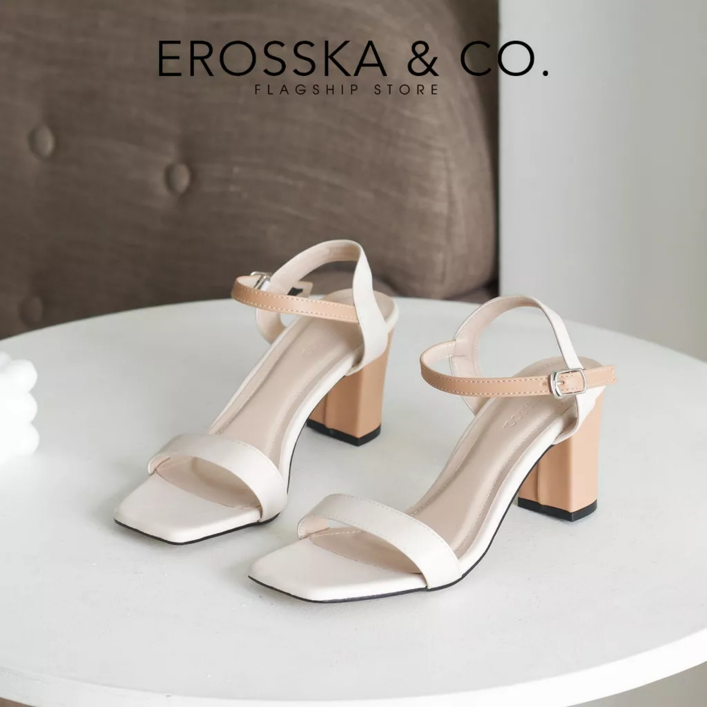 Erosska - Giày sandal nữ mũi hở phong cách thanh lịch cao 7cm màu kem phối bò _ EB059