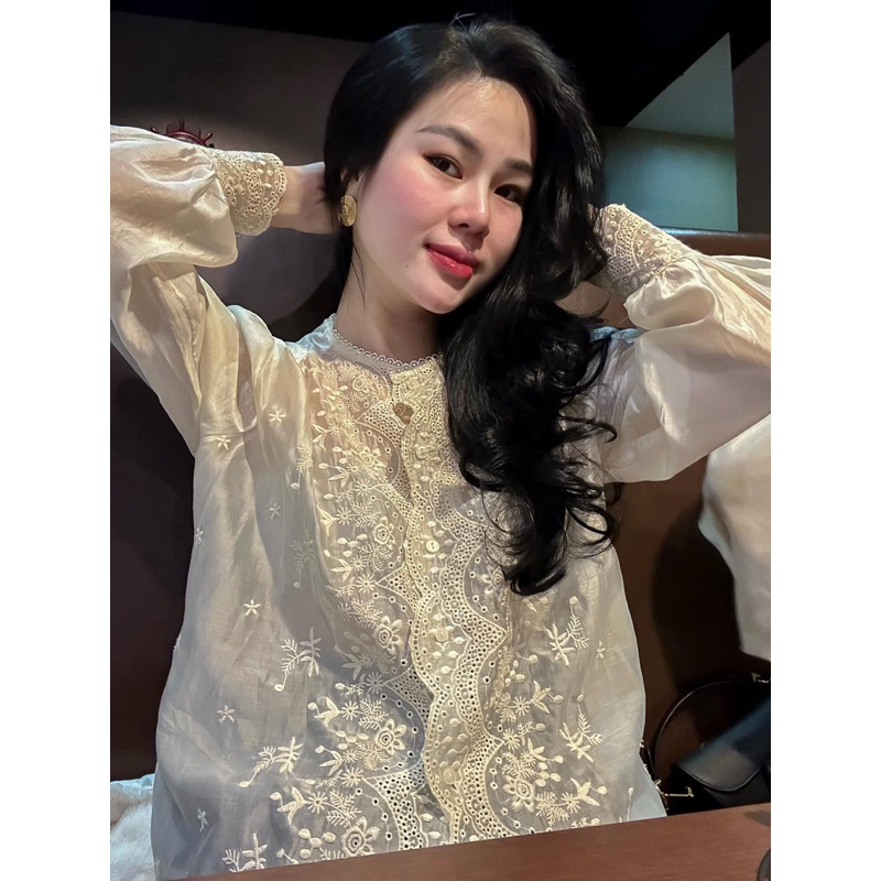 Áo voan vạt sóng