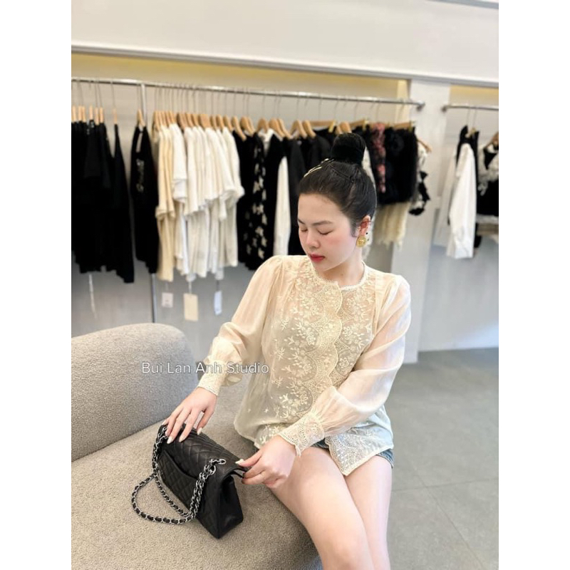 Áo voan vạt sóng