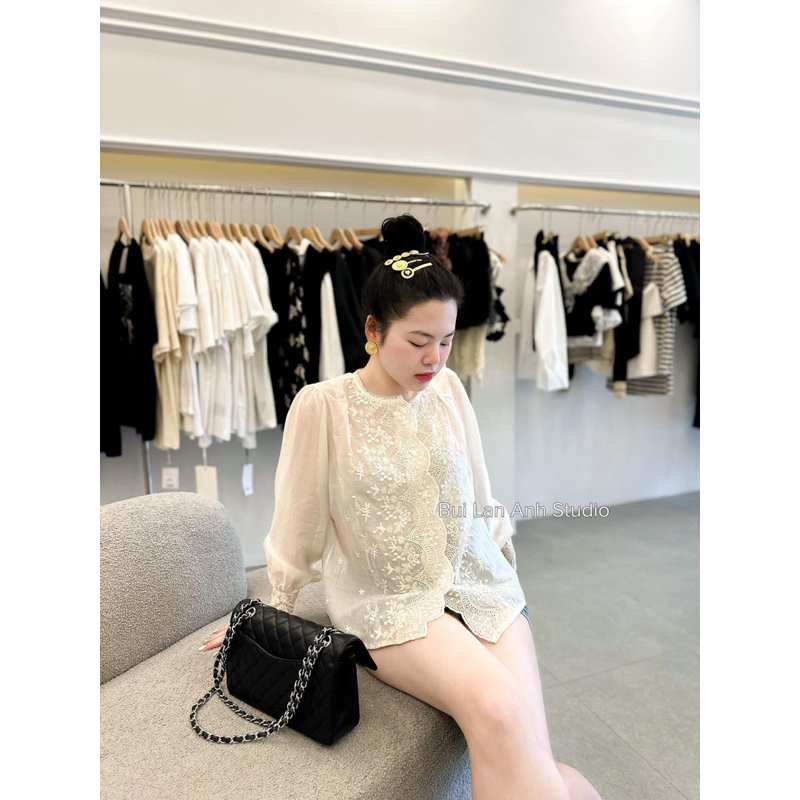 Áo voan vạt sóng