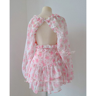 Set croptop hoa khoét lưng + chân váy