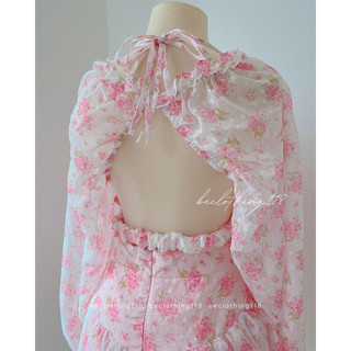 Set croptop hoa khoét lưng + chân váy