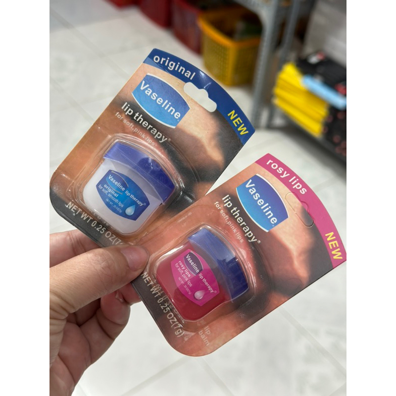 – Son dưỡng môi Vaseline