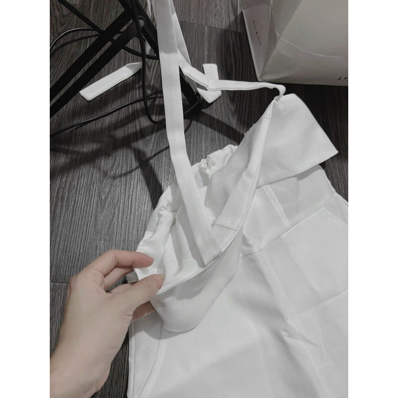 Jum Body Dài Ống Loe Cúp Ngực Dây Choàng Cổ