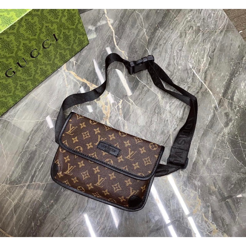 Túi đeo chéo Gc nam Fullbox có hộp giấy thẻ , chất liệu da pu chống bốc tróc