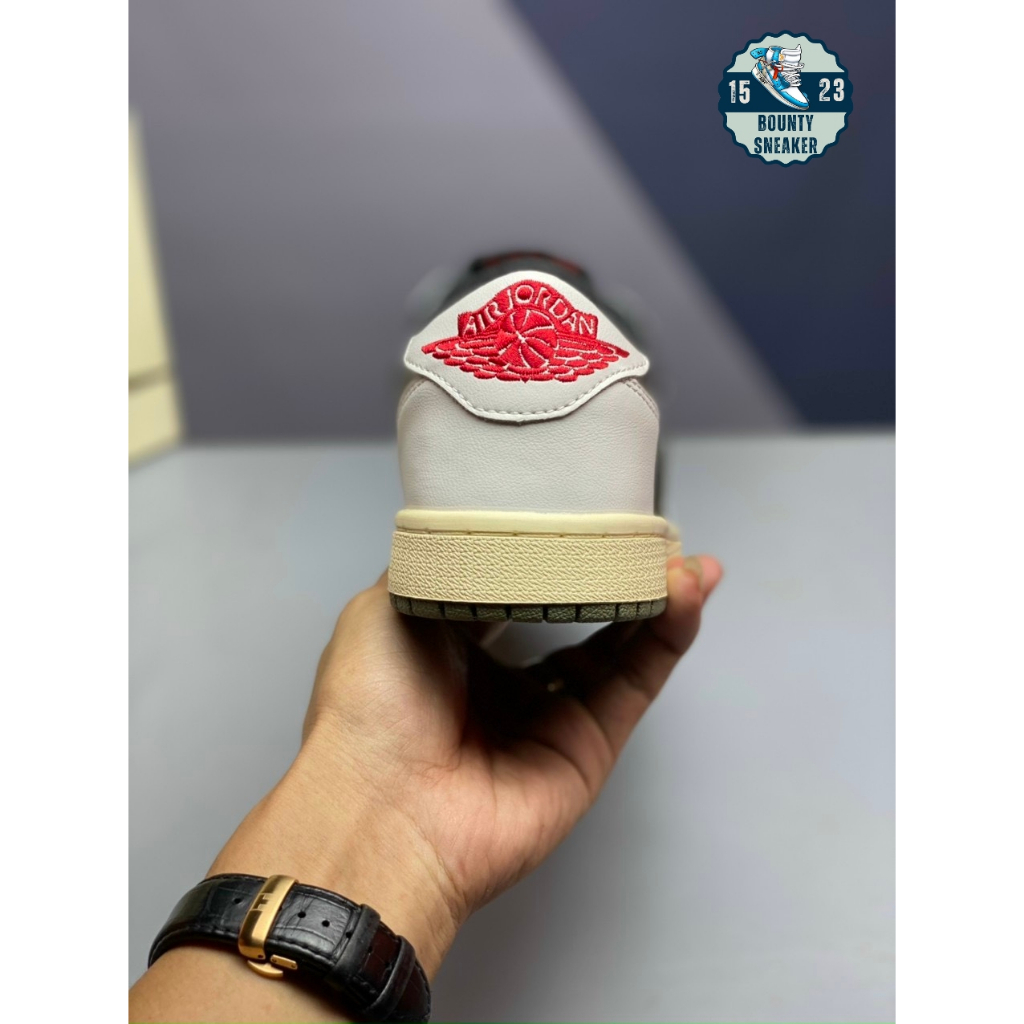 Giày Thể Thao Nike Jordan 1 Low Travis Scott