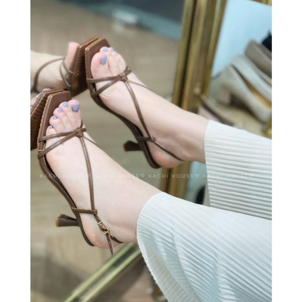 Sandal gót nhọn quai mảnh chữ V - Kachi House