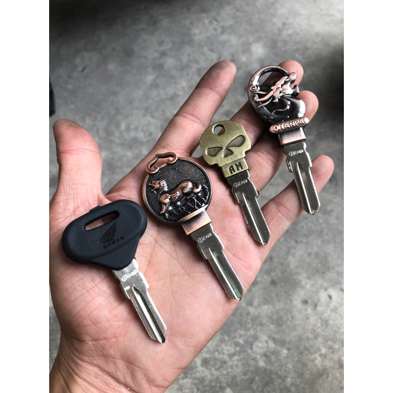 Chìa khoá độ kiểu xe honda SH Ý , DYLAN chất liệu kim loại cao cấp