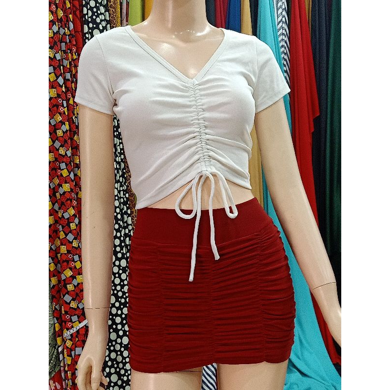 Bộ thun nữ chân váy dún, áo croptop rút dây tay ngắn, vải rayon, kết hợp trắng đỏ năng động cá tính trẻ trung.