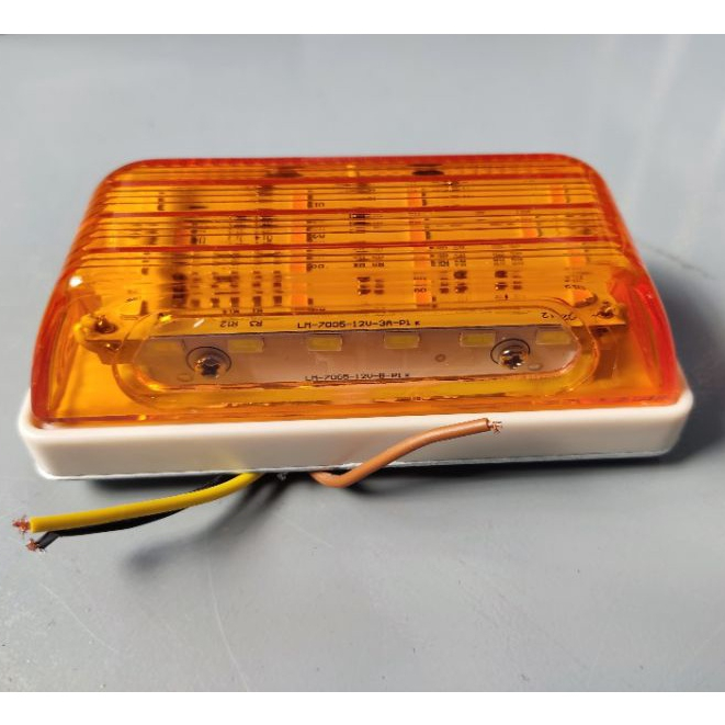 Đèn led sườn 4003 ,1 hộp gồm 2 cái chống nước tốt 1 hộp gồm 2 cái ,đèn hông xe tải có 12v 24v