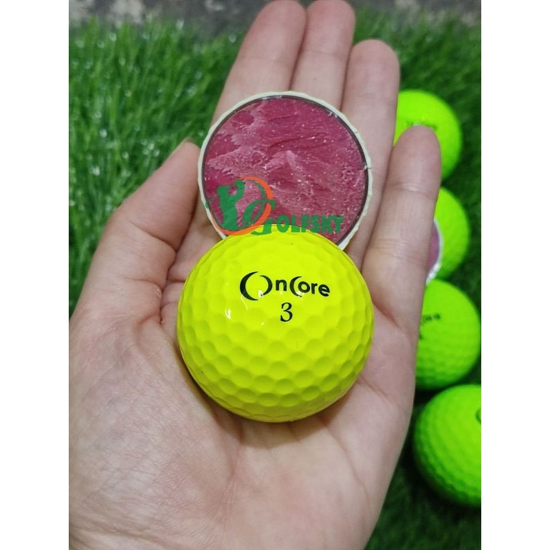 Bóng Golf màu ONCORE 4 lớp độ mới còn trên 90%, Bóng golf Mỹ chính hãng