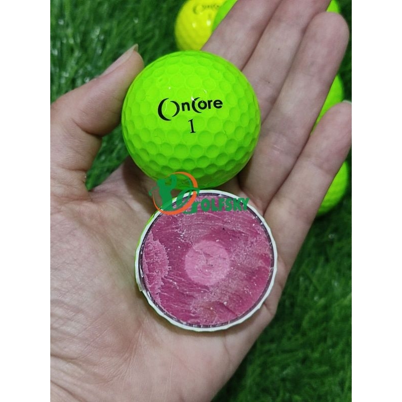 Bóng Golf màu ONCORE 4 lớp độ mới còn trên 90%, Bóng golf Mỹ chính hãng