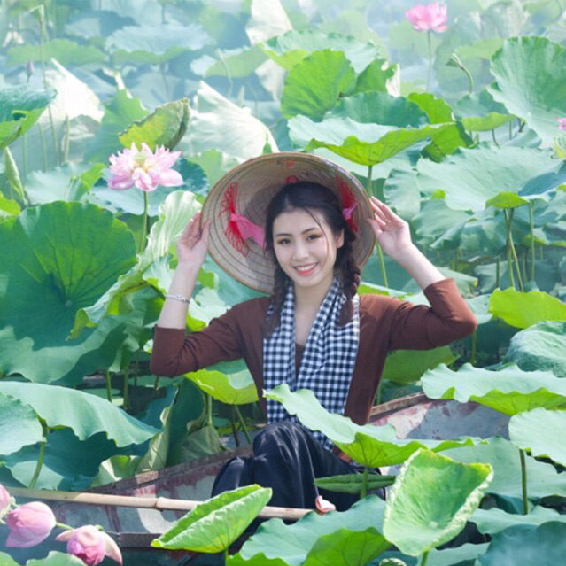 Set bà ba nâu kèm quần và khăn