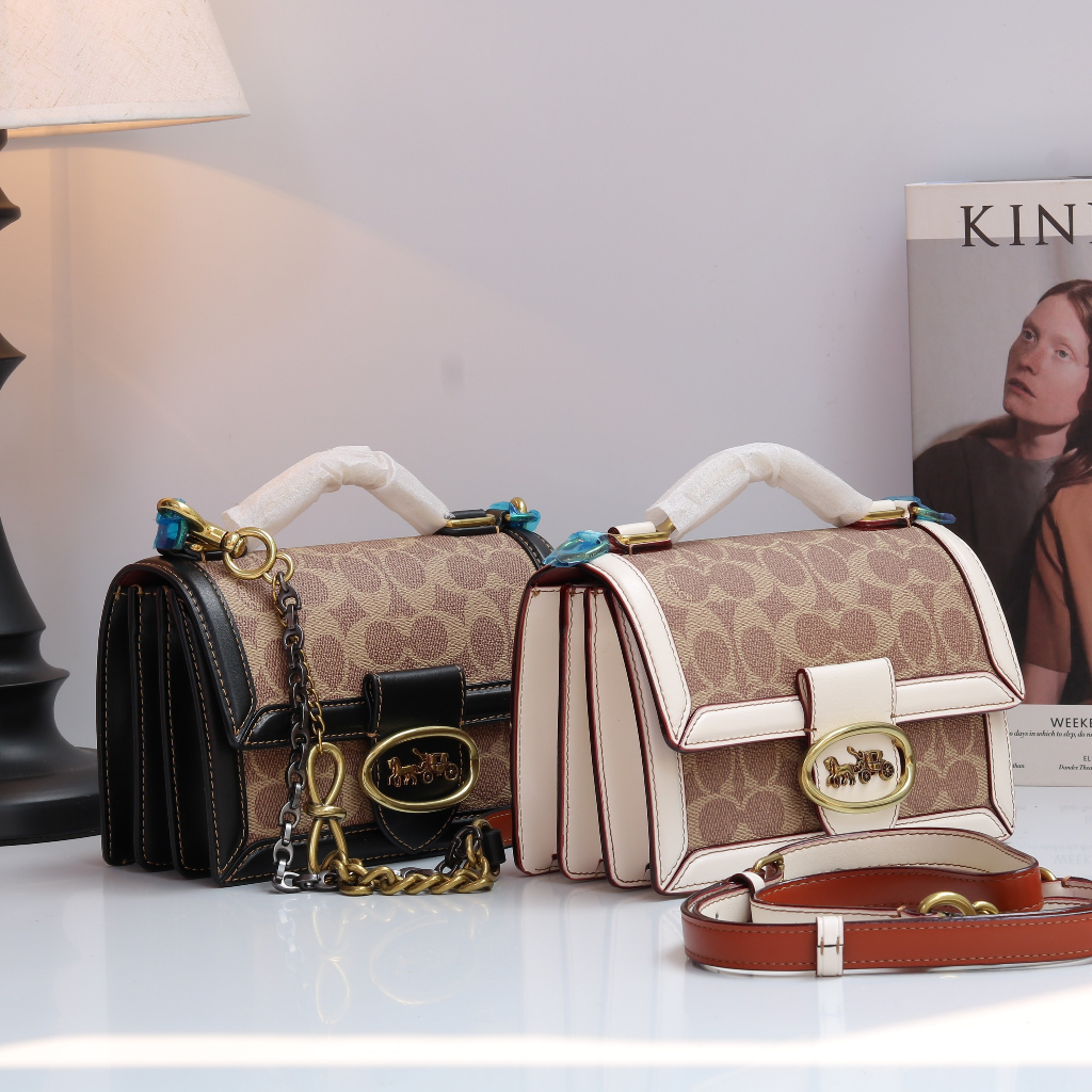 Túi đeo chéo nữ guess Size :18cm*8cm*13cm