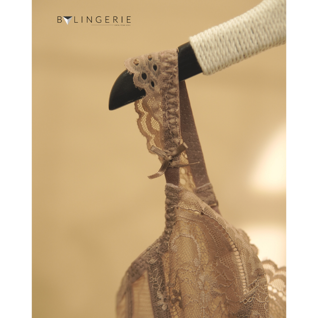 Bộ Đồ Lót Ren BY LINGERIE Màu Đen Nude Không Độn Có Gọng Cao Cấp B357