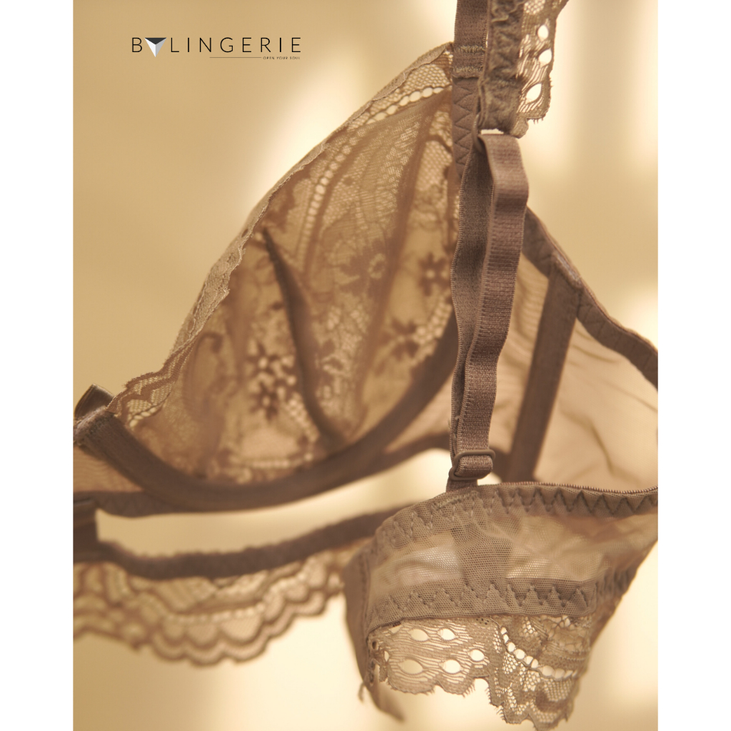 Bộ Đồ Lót Ren BY LINGERIE Màu Đen Nude Không Độn Có Gọng Cao Cấp B357