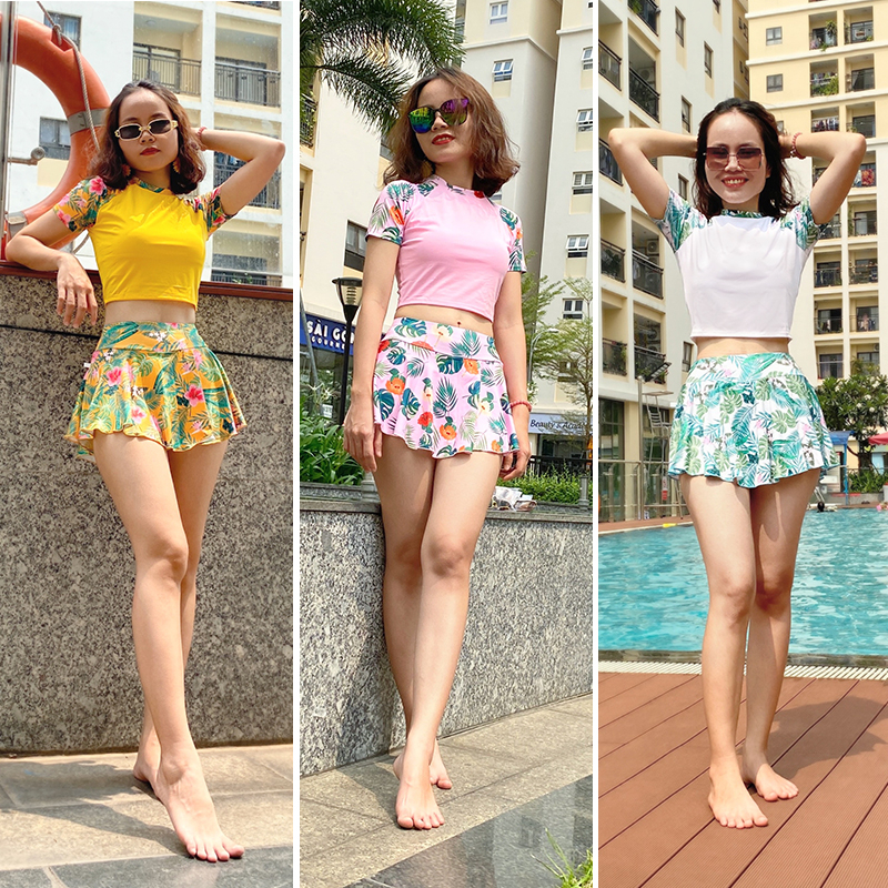 Đồ bơi bé, mẹ thanh lịch tươi trẻ với Áo + Nón + Chân váy