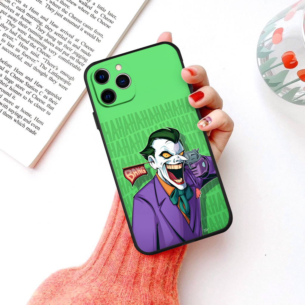 Ốp lưng iphone Chú hề Jo.ker cầm súng 14 Pro max 6 7 Plus 8 Plus 11 11 Promax X Xs max 12 Pro 13 14 Se q1136