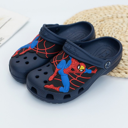 Dép sục nhựa bít đầu hình người nhện màu navy dành cho bé êm, mềm, k hôi chân, tặng 10 stic
