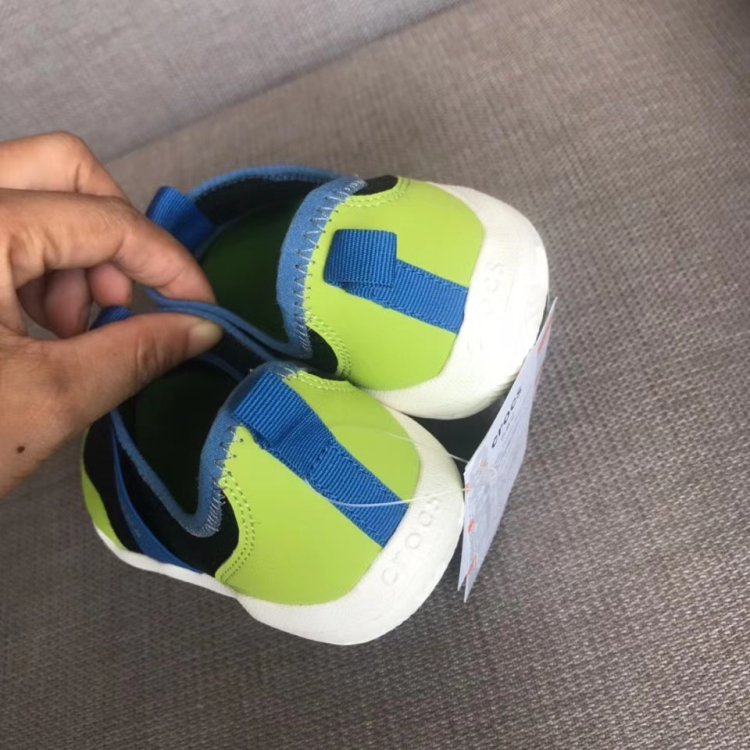 GIÀY VẢI THUN LƯỚI  TRẺ EM CROSS EASY ON  NHẸ, THOÁNG MÀU ĐEN XANH LÁ