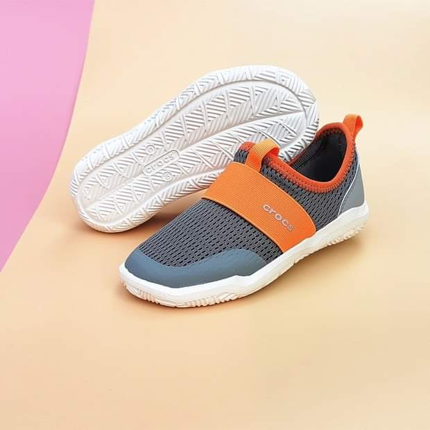 GIÀY VẢI THUN LƯỚI  TRẺ EM CROSS EASY ON  NHẸ, THOÁNG MÀU GHI CAM