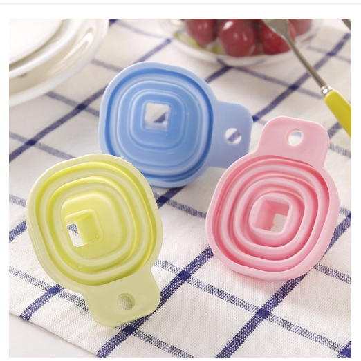 Phễu silicon gấp gọn, phễu nhựa dùng chiết, chiếc nước hoa, mỹ phẩm, chất lỏng tiện lợi 1244 THẾ GIỚI TIỆN ICH