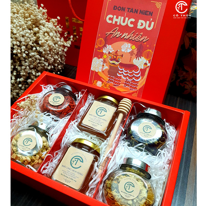Set Quà Tặng Tết 2024 Mật Ong Rừng Kèm Trà & Hạt Dinh Dưỡng Thiên Nhiên - Sweet Gift CTG311