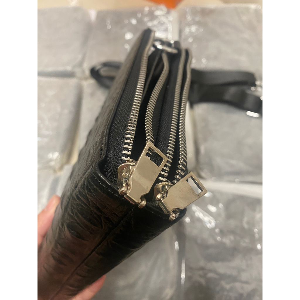 Túi đeo chéo da bò vân cá sấu