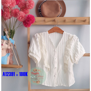 Áo croptop viền bèo